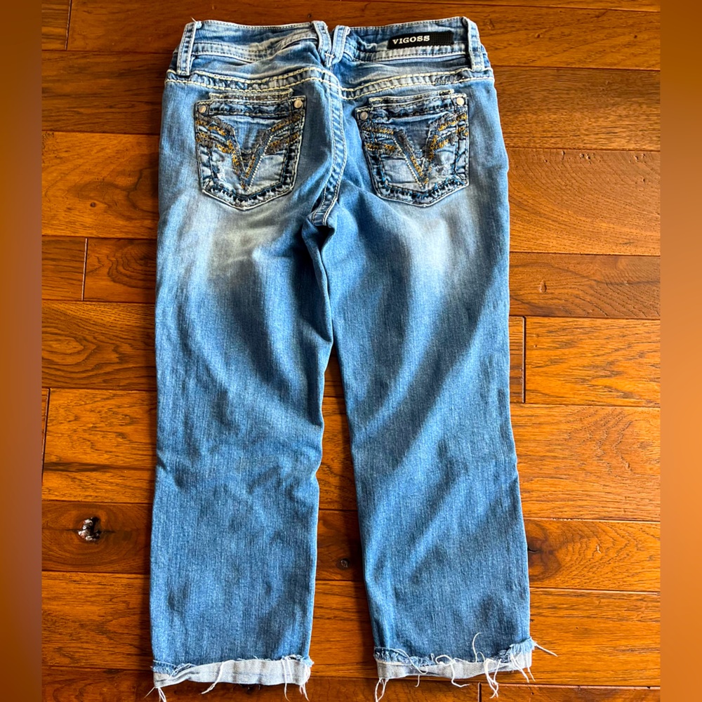 Distressed cropped jeans size 5/6